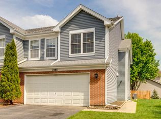 1283 Derby Ln, Mundelein, IL 60060