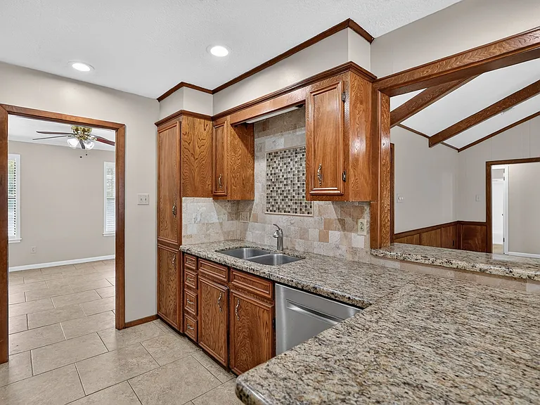 2614 Spicewood Ct — Photo 10
