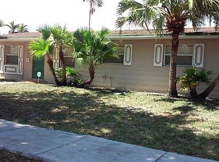8565 NW 177th St, Miami Gardens, FL 33015