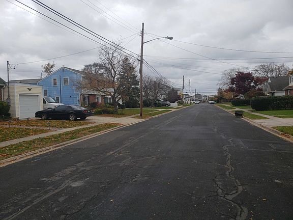 5th image of 135 E Granada Ave