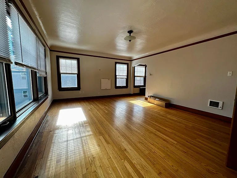 Silver Apartments — Photo 22