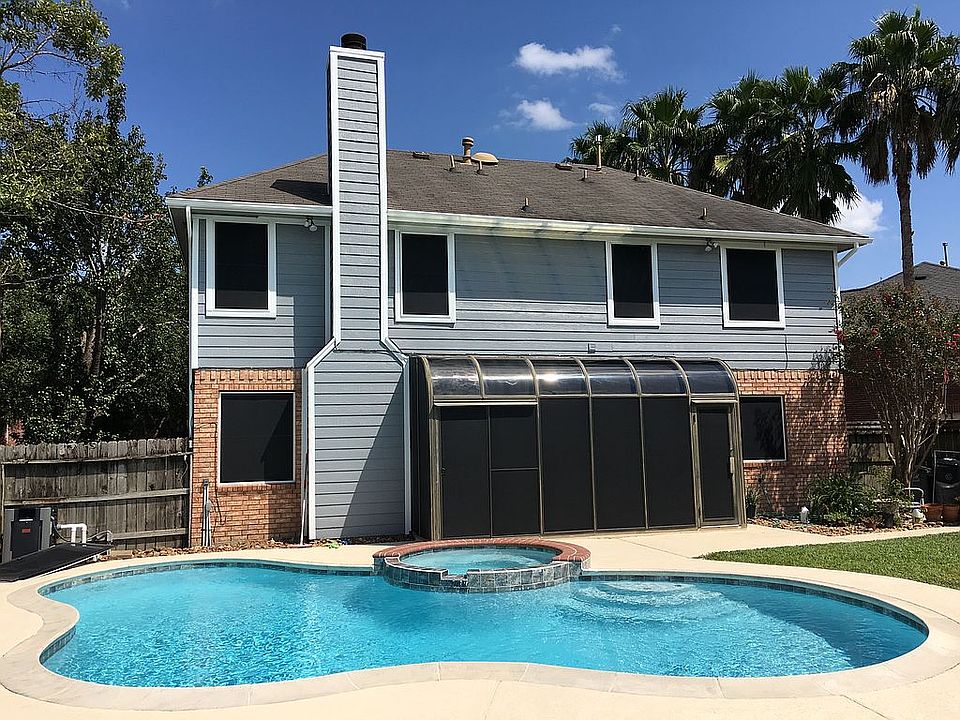 2nd image of 16303 Red Oak Dr