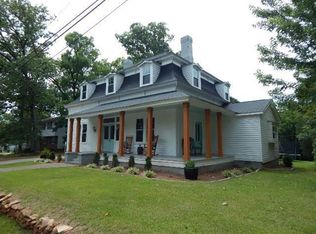 506 E Augusta St, Mc Cormick, SC 29835