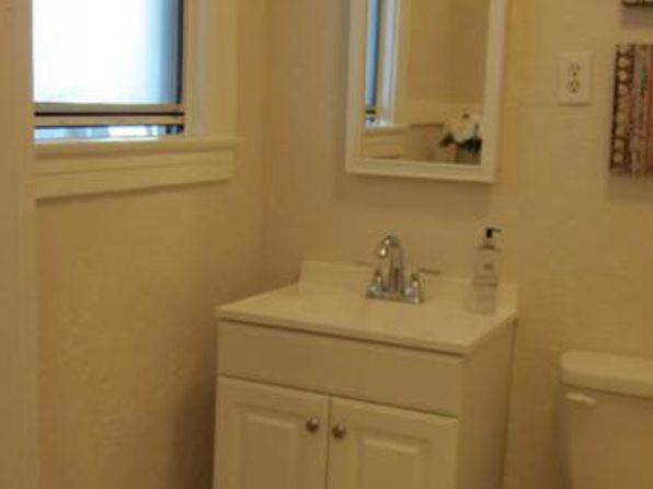 2415 Van Ness Ave APT 204