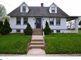 400 W Providence Rd, Aldan, PA 19018