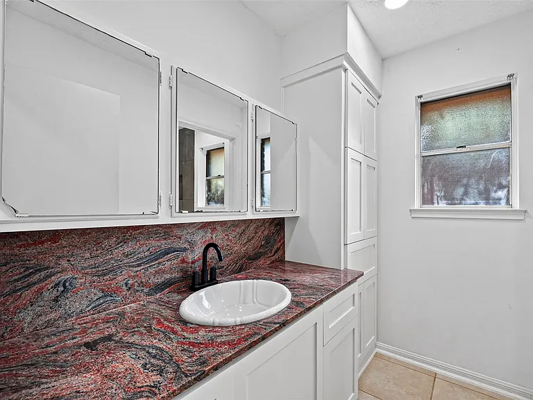 3910 Chile Dr — Photo 29