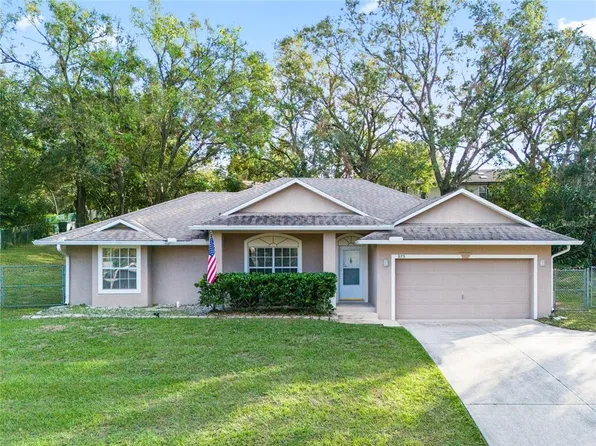 975 BROGDEN DRIVE, CLERMONT, FL 34711