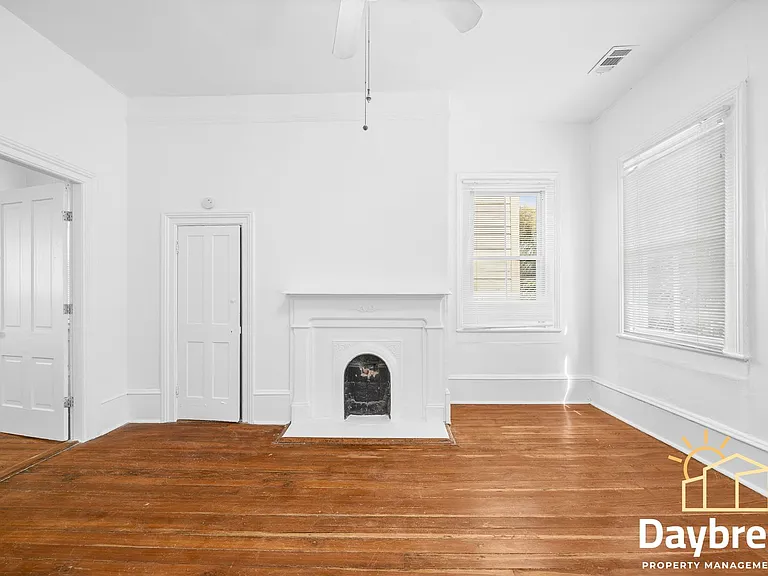 112 E Anderson St — Photo 29