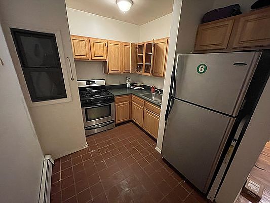 1st image of 1633 Lexington Ave #2