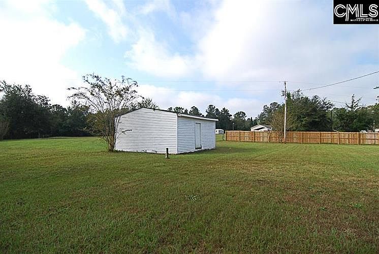 2nd image of 407 Redds Branch Rd