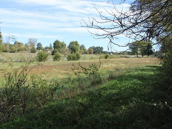 3rd image of TRACT SW 400th Rd #B