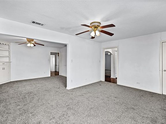 5th image of 304 N Jackson Ave
