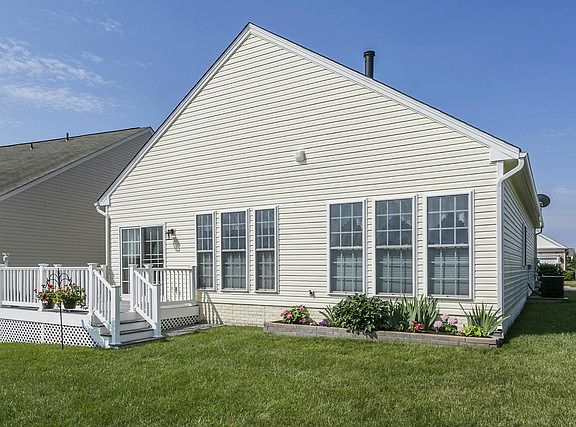 5th image of 100 Butterfly Dr #54