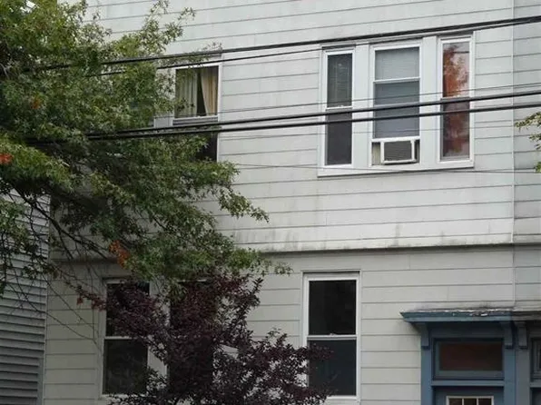 589 Avenue A image 3 of 13