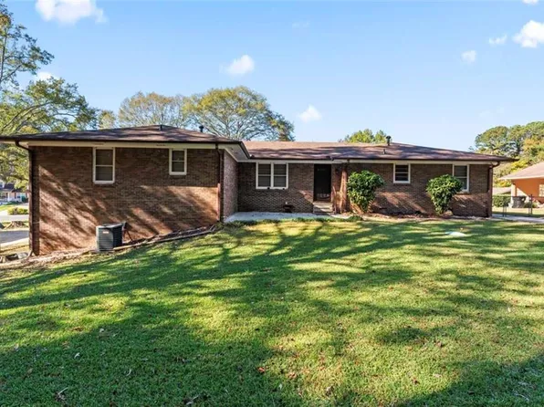 6418 Briarwood Ct, Riverdale, GA 30296