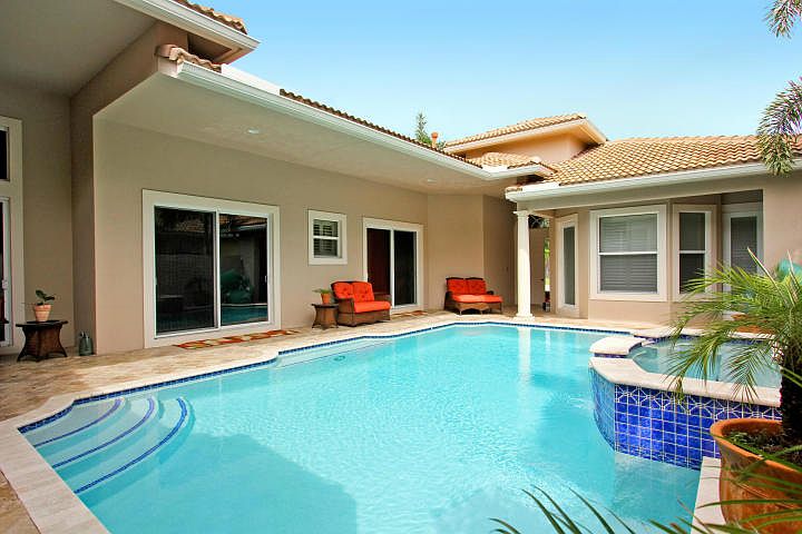 1st image of 720 Cote Azur Dr