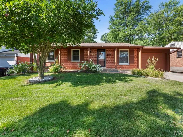 1980 Gerard Park Ln, Hazelwood, MO 63042