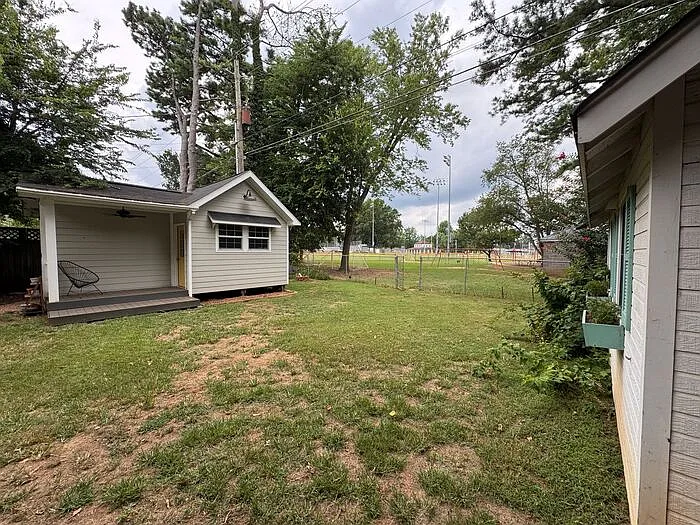 2602 Poincianna St SW — Photo 33