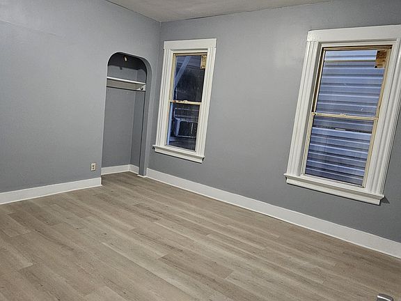 4th image of 100 N 4th St Floor 2