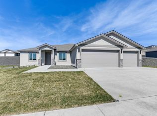 6150 W 30th Pl, Kennewick, WA 99338