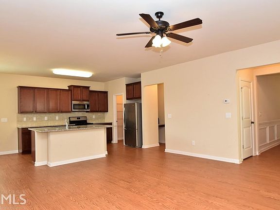 5th image of 2108 Baywood Tree Ln