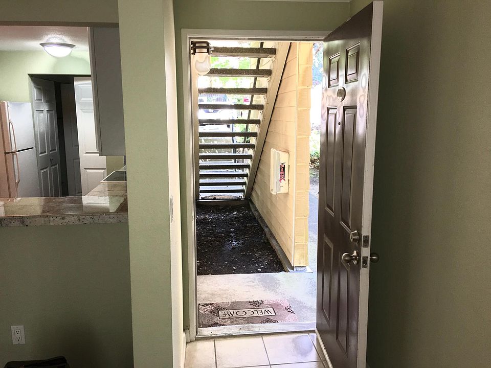 1st image of 12642 100th Ln NE Unit E120