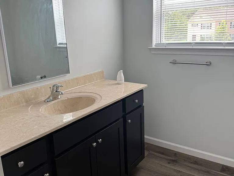 138 Delano Dr — Photo 21