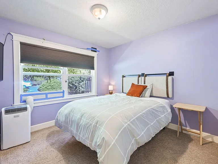 5530 SW Logan Ct — Photo 37