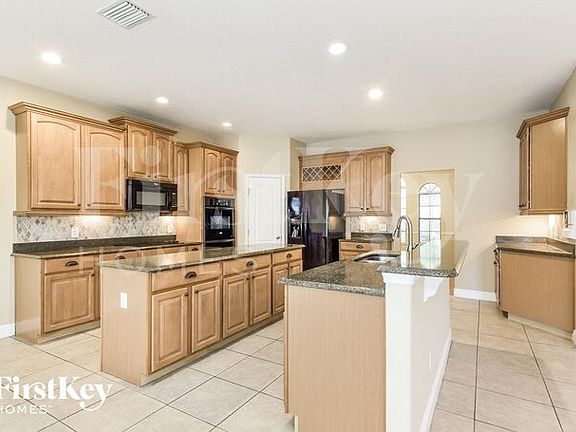 4th image of 700 Lake Cummings Blvd