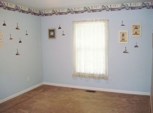 11 Homefield Ct, O'Fallon, MO 63366