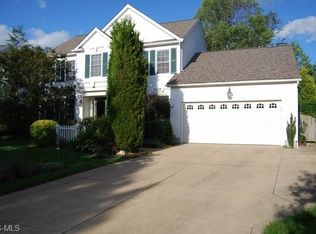 1072 Dover Dr, Medina, OH