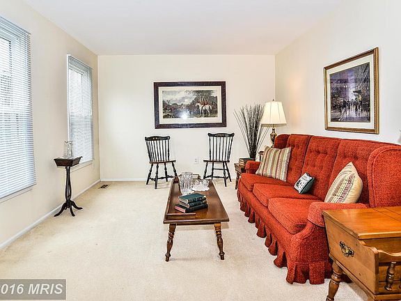 3rd image of 5300 Greenough Pl
