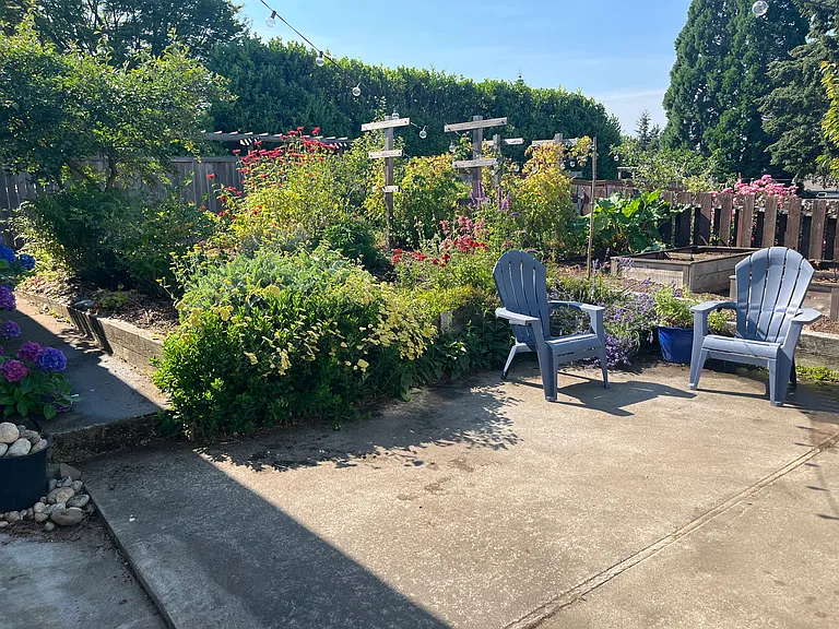 7731 38th Ave SW — Photo 31