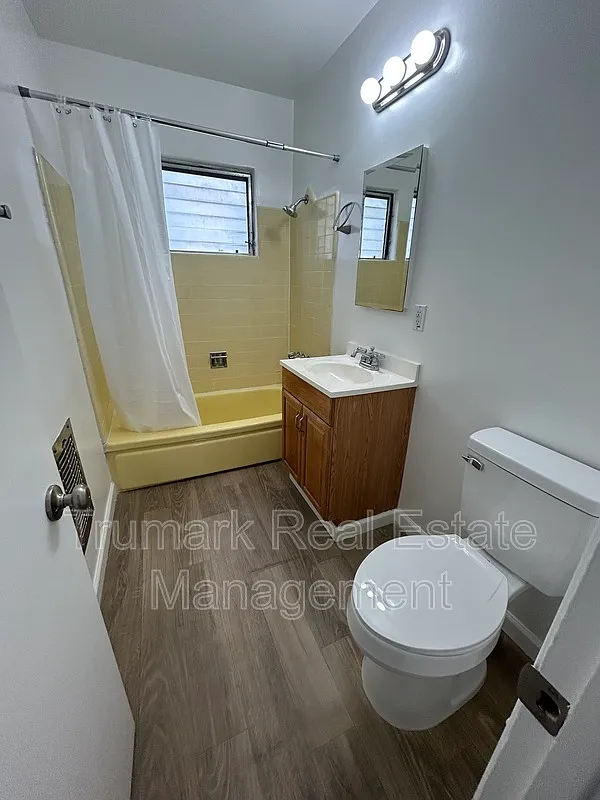 1 bed, 1.0 bath, $1,825 — Photo 2