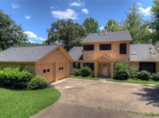 8800 Lakeshore Dr, Montgomery, TX 77316