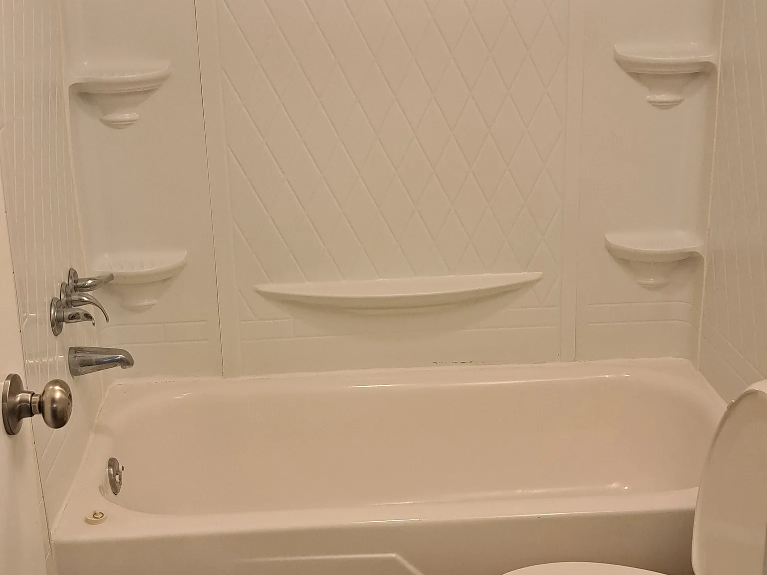 Creekwood-LCR Apartments — Photo 4