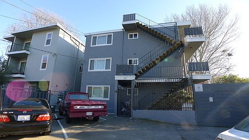 5th image of 1128-1130 Bancroft Way #3