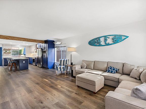 2nd image of 364 Aspen Creek Way