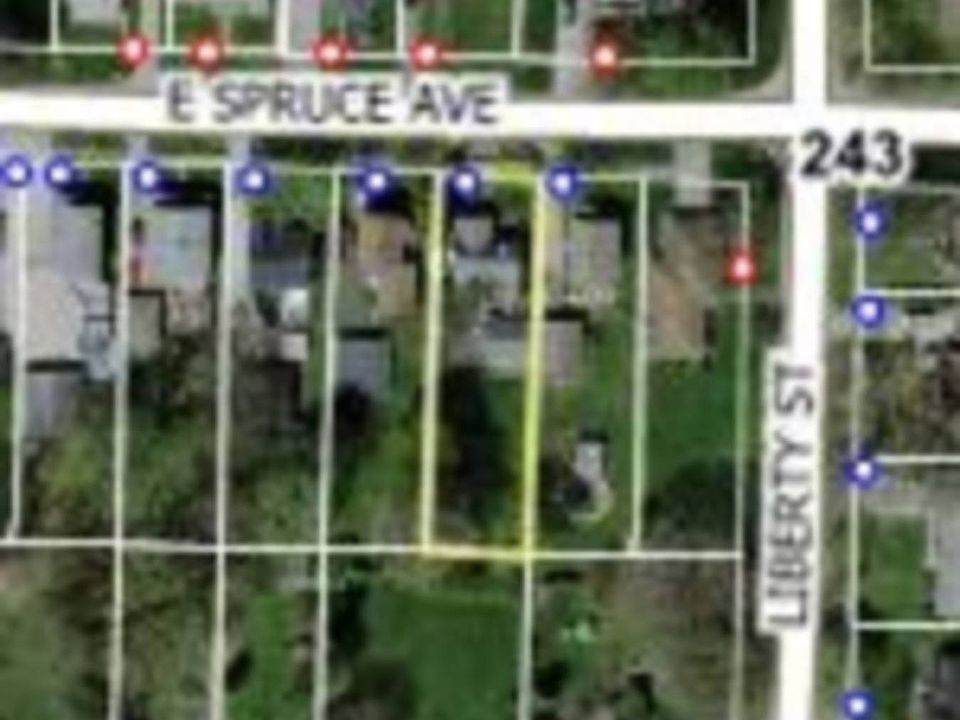 1st image of 734 E Spruce St