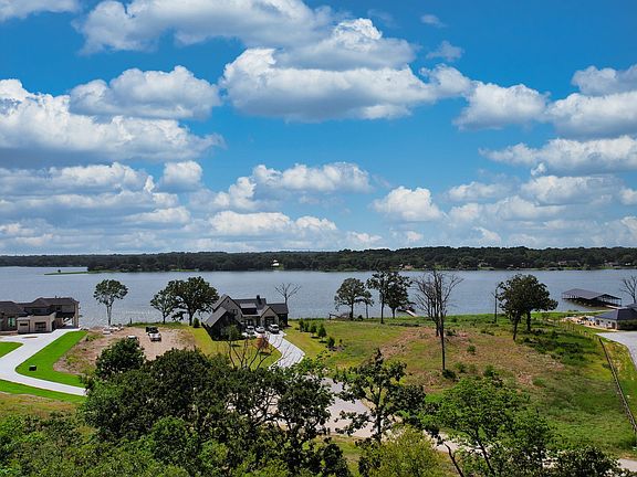 4th image of 7011 Lakeshore Ct