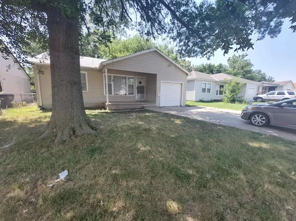 1227 Harding St, Wichita, KS 67208