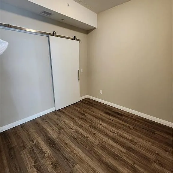 108 Garment St #403 — Photo 8