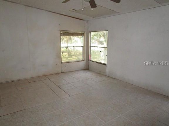 5th image of 10810 Tuckaway Dr