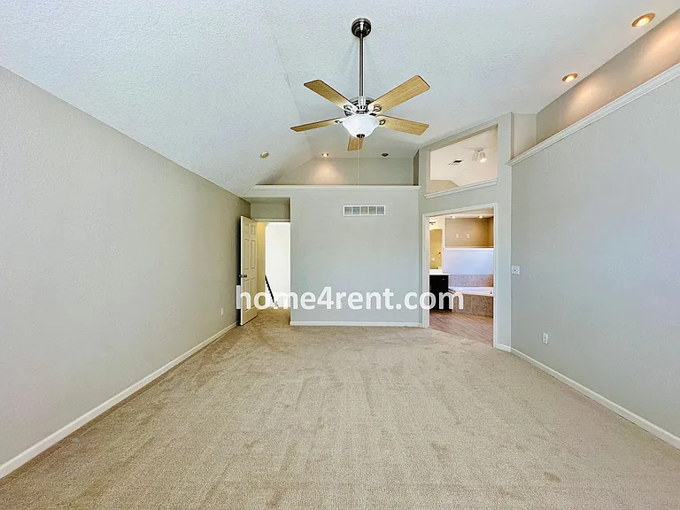 14236 W 153rd St — Photo 16