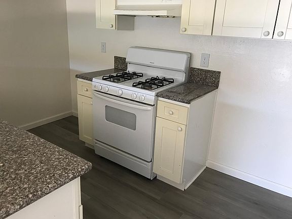 4th image of 8633 Columbus Ave APT 20