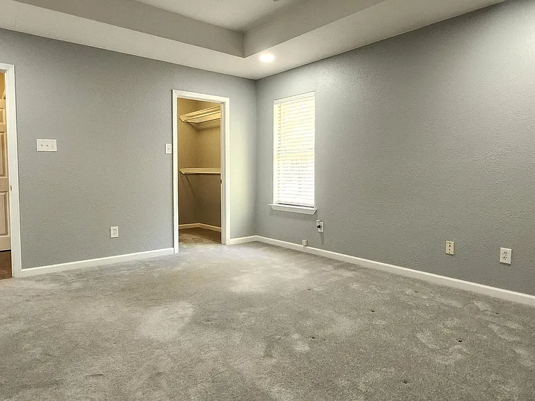 1608 Hunt St — Photo 16