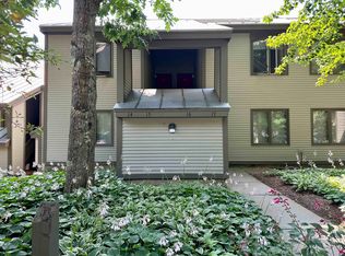 31 Christmas Tree Rd #15, Warren, VT 05674