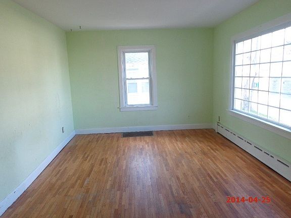 5th image of 1011 N Oakland Ave