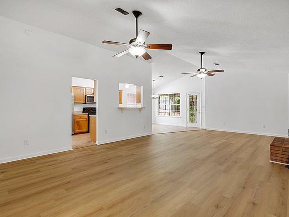 4th image of 4296 Cool Emerald Dr