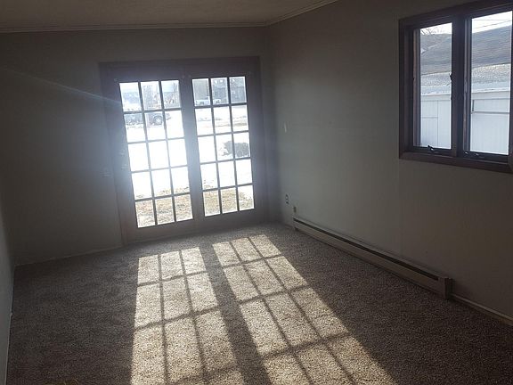 3rd image of 28 164th Ave NE